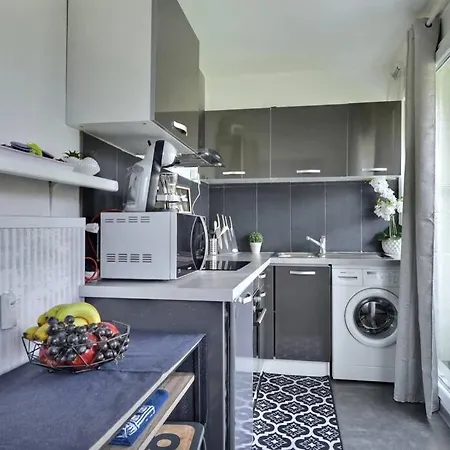 Apartment Studio Renov*fibre*parking 3 Min Gare De St-louis